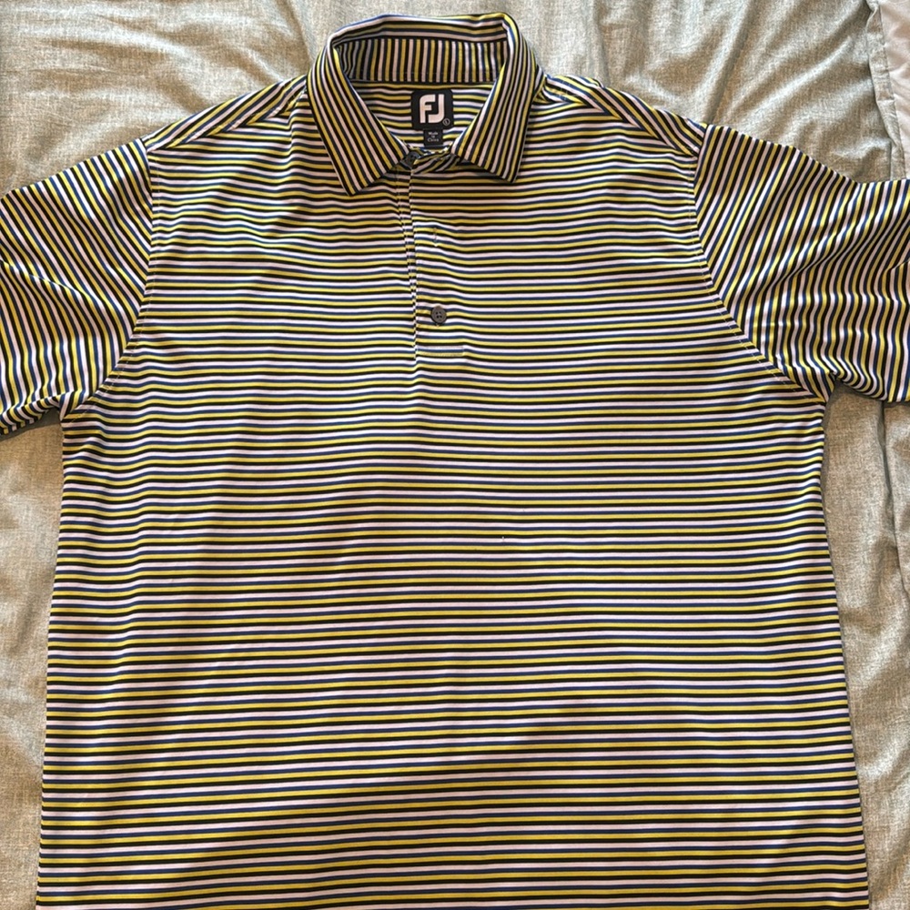 Footjoy men’s golf shirt size L